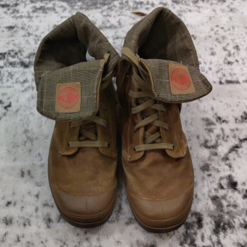 Palladium fold-over boots